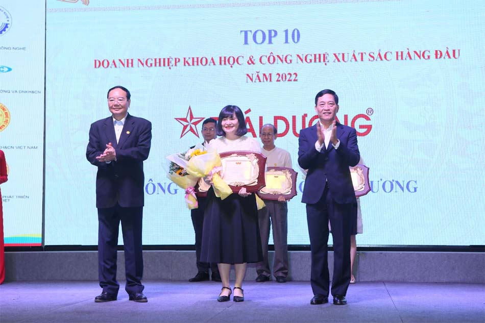 Sao Thái Dương Lọt Top 10 Doanh Nghiệp KH&CN Xuất Sắc Hàng Đầu Năm 2022